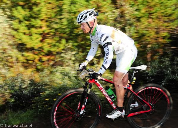 Nate Whitman (Herbalife24/Cynergy) descends off the Powerline section of the course.