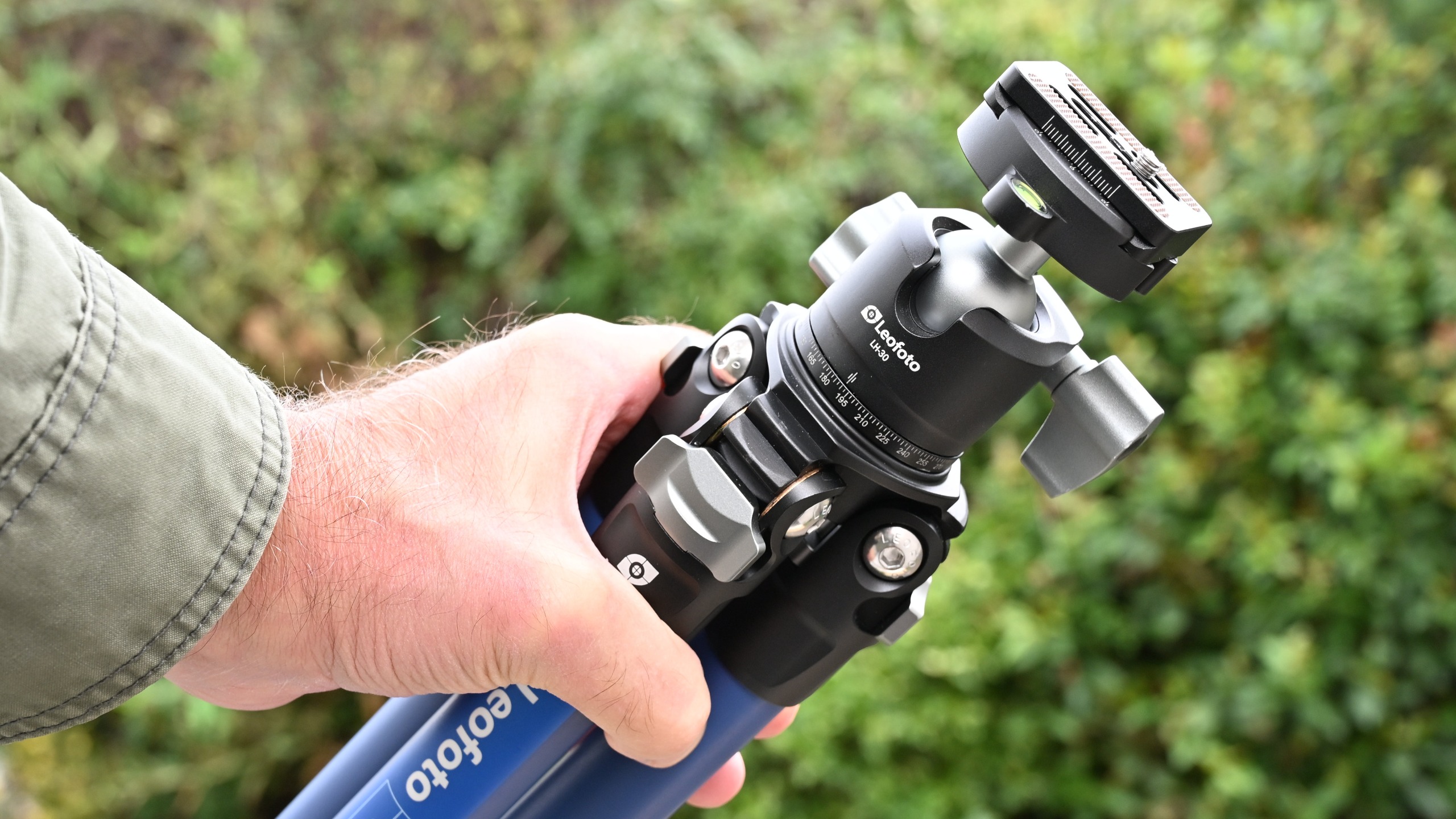 Leofoto Poseidon Ocean LP-284C + LH-30 waterproof tripod