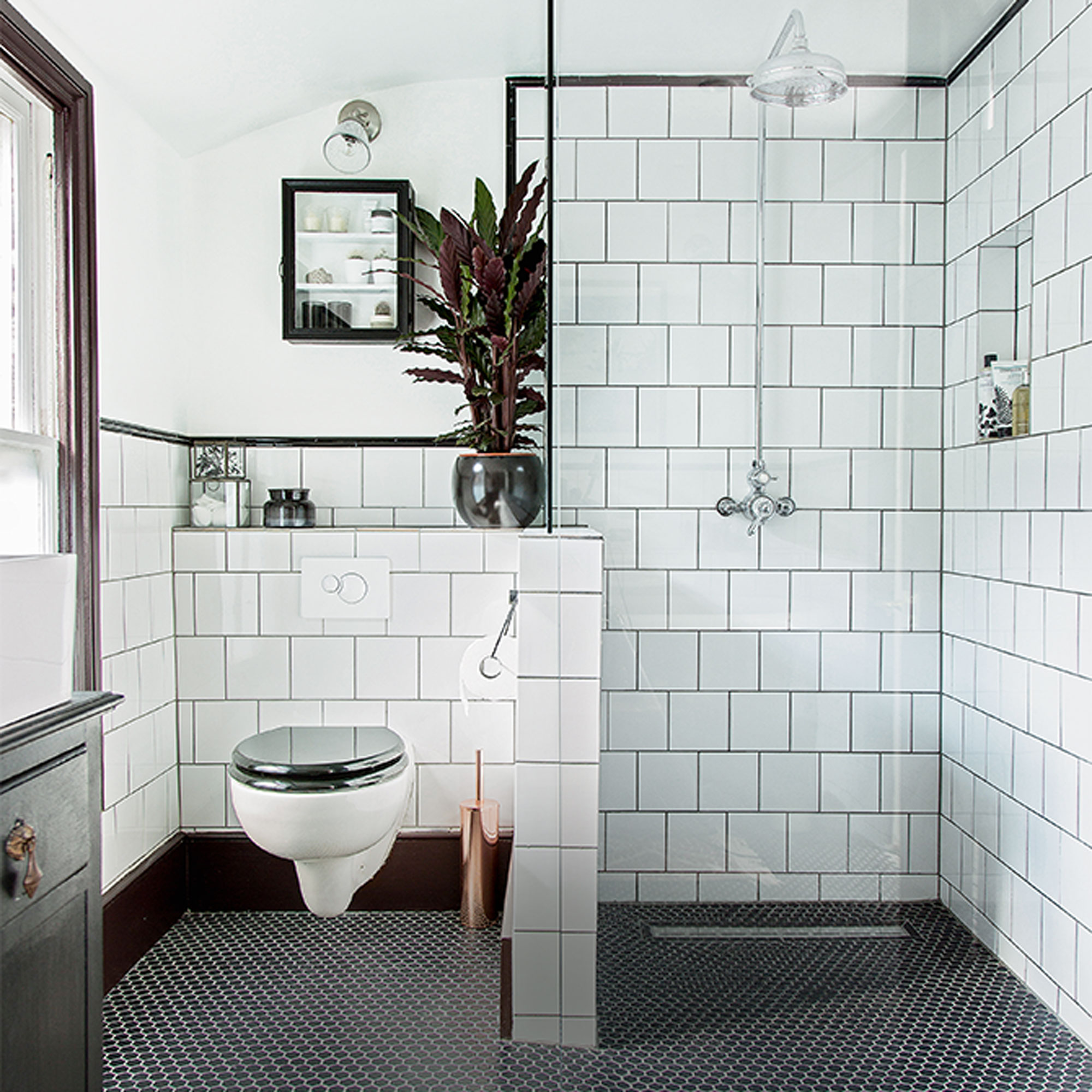 11 Brilliant Walk-in Shower Ideas for Small Bathrooms