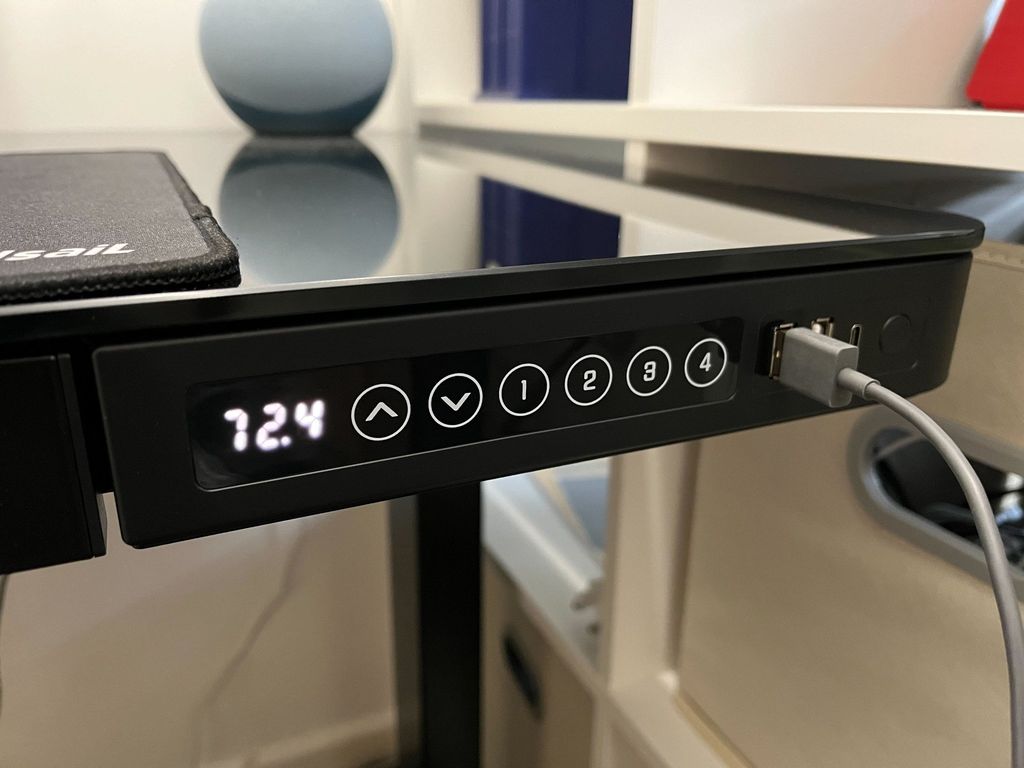 FlexiSpot EG8 review Stylish standing desk with builtin USB charging