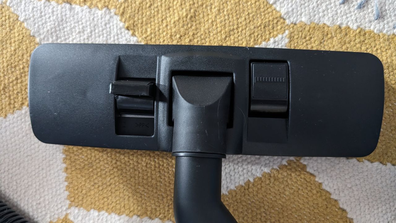 NaceCare Charles floor attachment