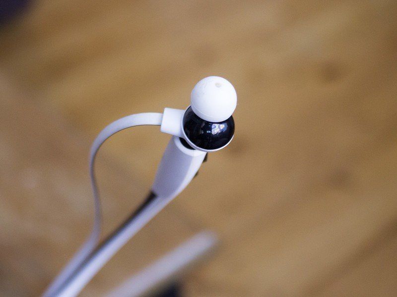 Motorola Buds