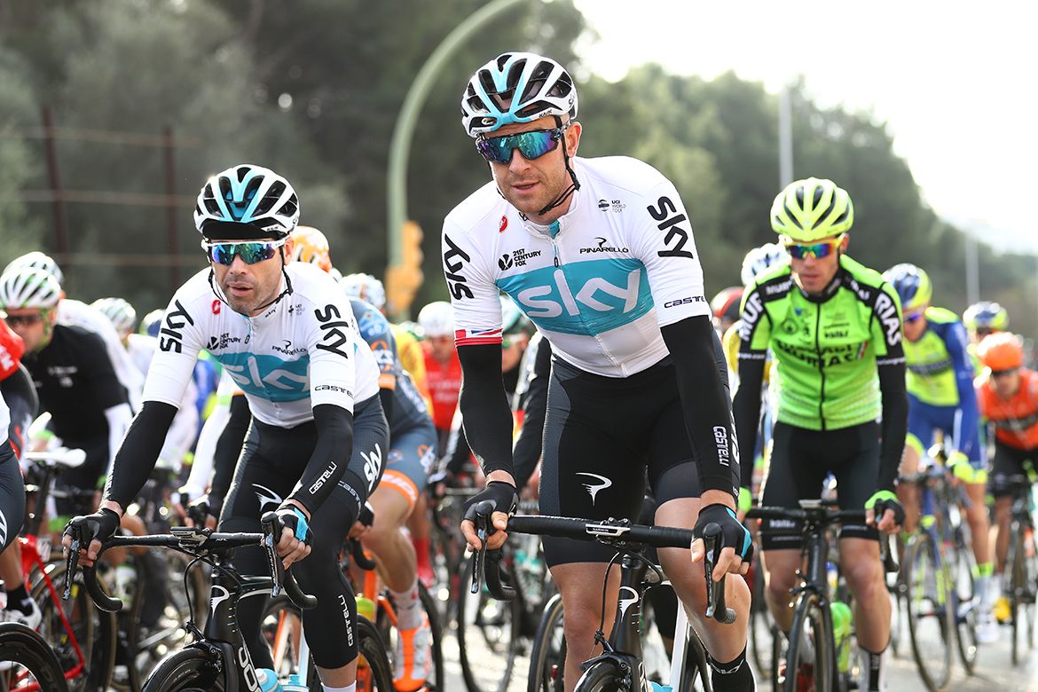 Philip Deignan and Ian Stannard on the start line
