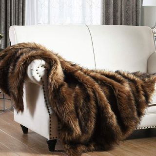  Luxury Plush Faux Fur Throw Blanket