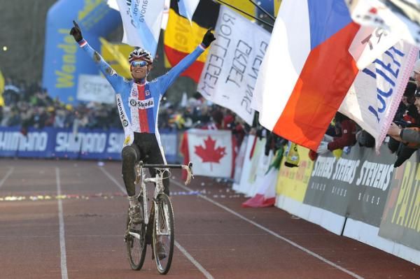 Zdenek Stybar crosses the line alone