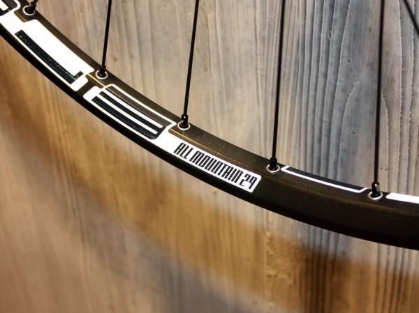 New from DT Swiss for 2011 is a dedicated 29" mountain bike wheelset called the M 1800, built with a 26mm-wide sleeved alloy rim and available in both 9mm quick-release and 15mm thru-axle front fitments.