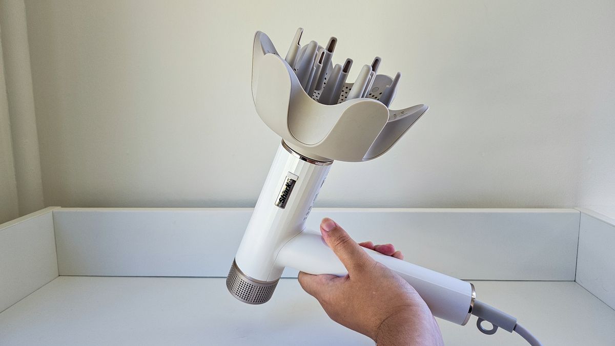 Shark SpeedStyle RapidGloss Finisher & High-Velocity Dryer review: hair ...