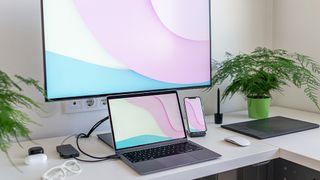 How to connect a laptop to a monitor