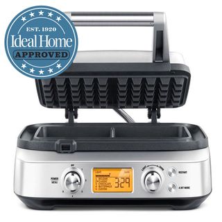 Sage BWM620UK The Smart Waffle Maker with Ideal Home approved logo