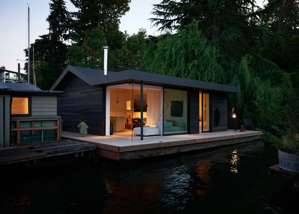 Inside an award-winning floating home on Seattle’s Lake Union | Livingetc