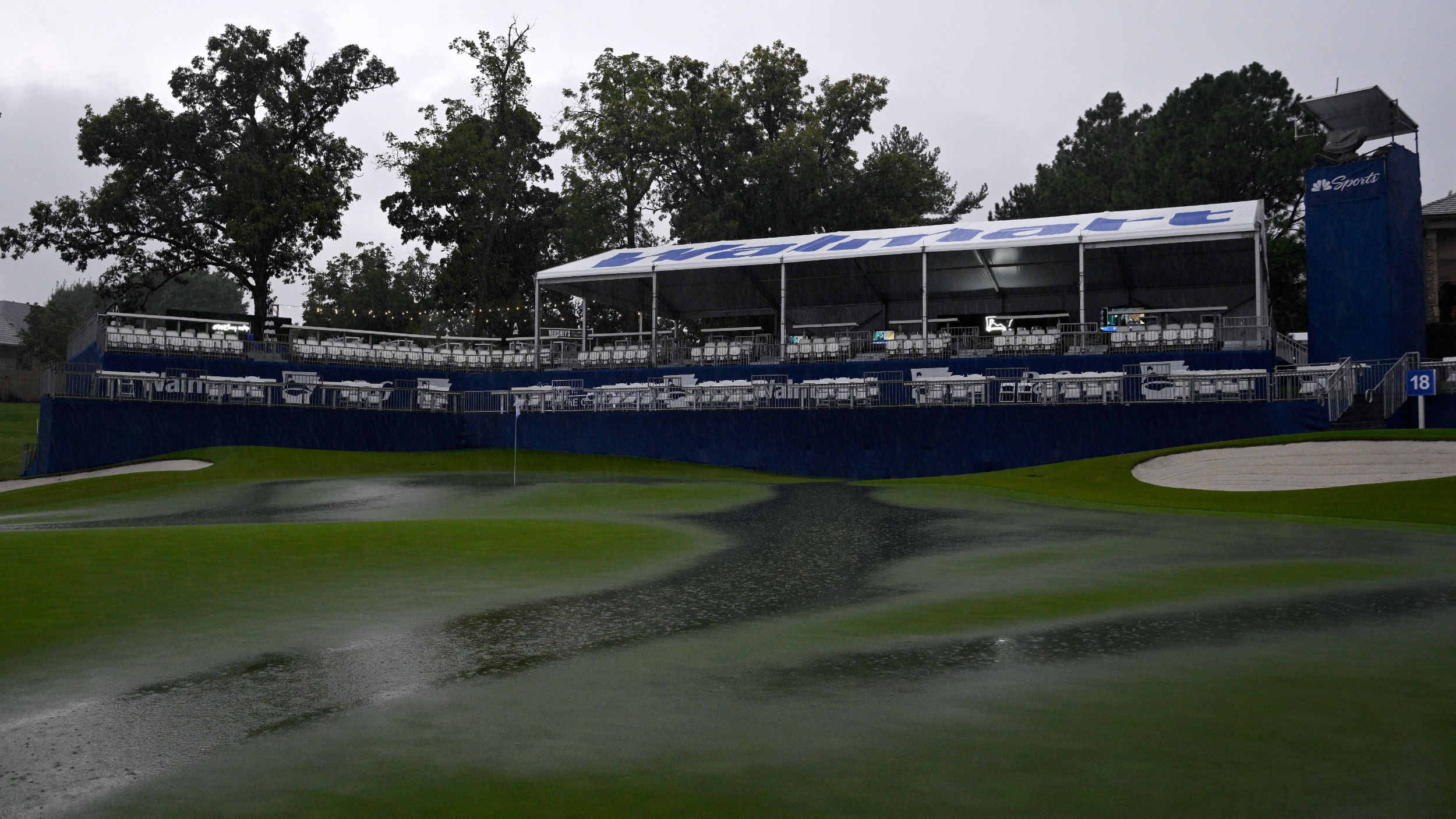 The 18th green at Pinnacle Country Club 