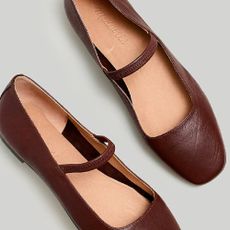 A pair of brown, leather loafers from Madewell.