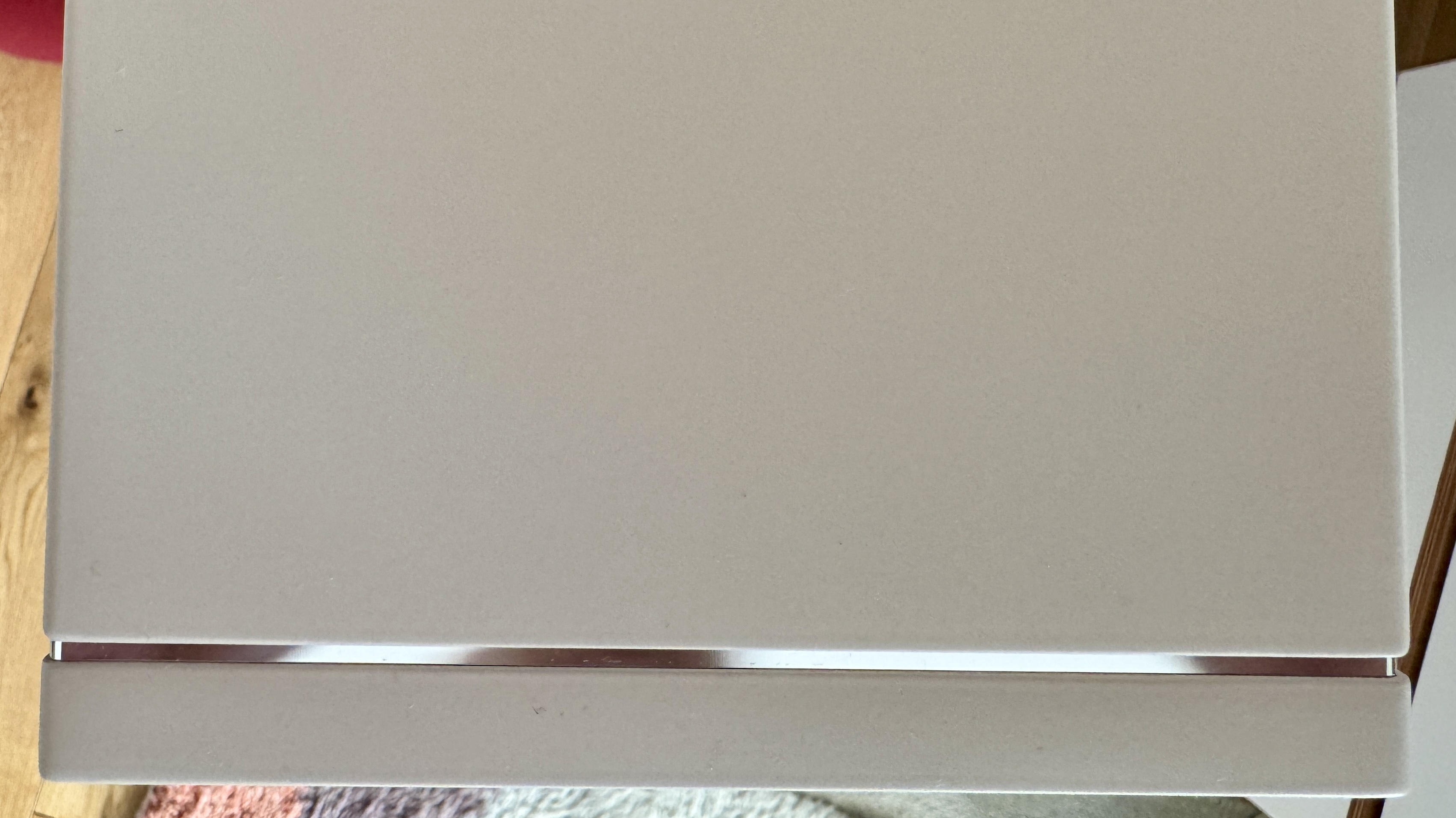 Top-down image of the PSB iQ2 stereo speaker system