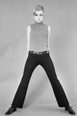1960s Fashion: Twiggy