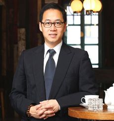 dawa judge, Paulo Pong