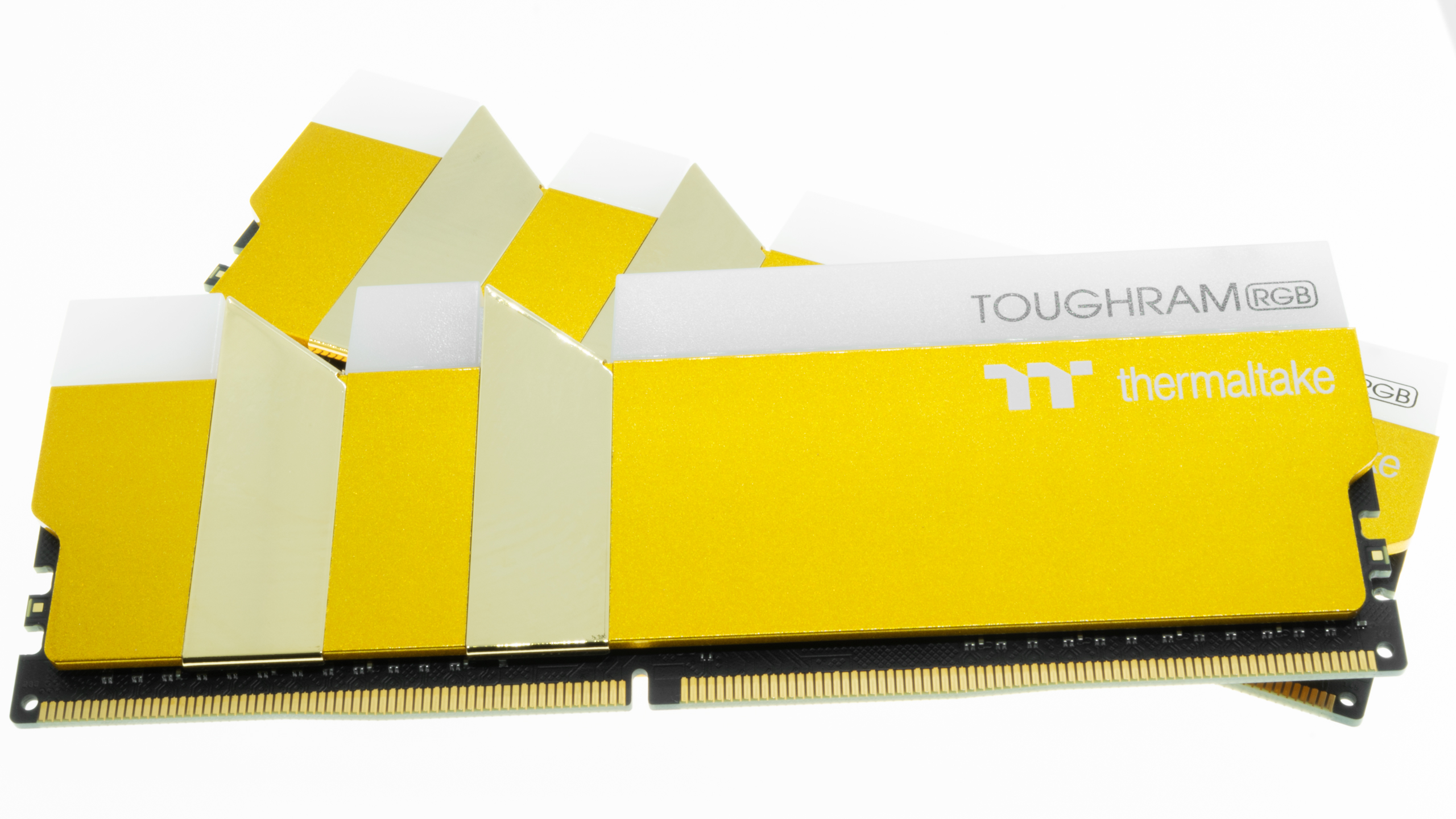 Thermaltake ToughRAM RGB Metallic Gold DDR4-3600 C18