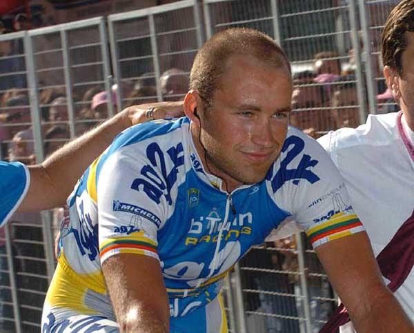 The satisified grin of Tomas Vaitkus (AG2R-Prevoyance) after he beat Paolo Bettini on stage 9