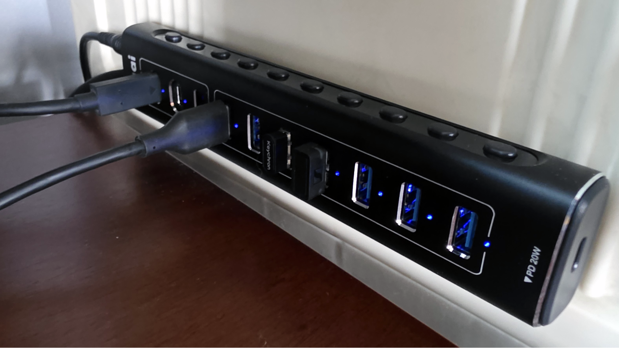 Ikuai 11-in-1 Hybrid USB Hub