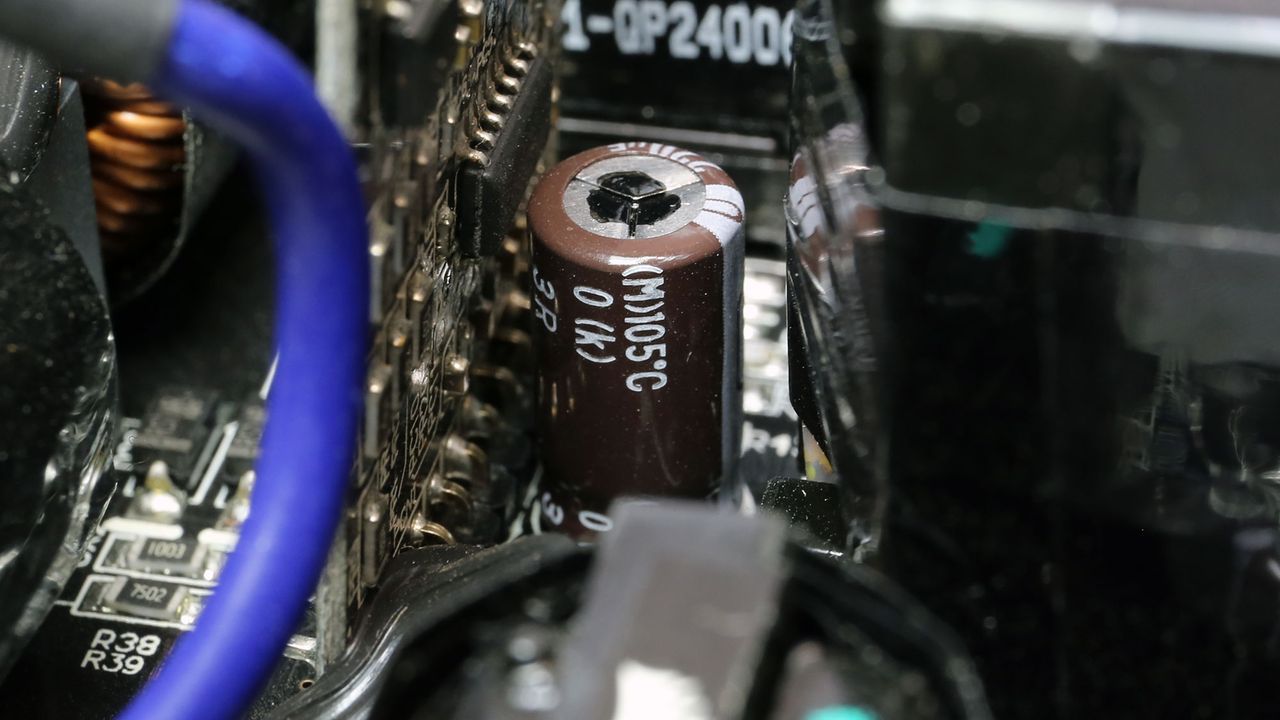 Corsair RM750x