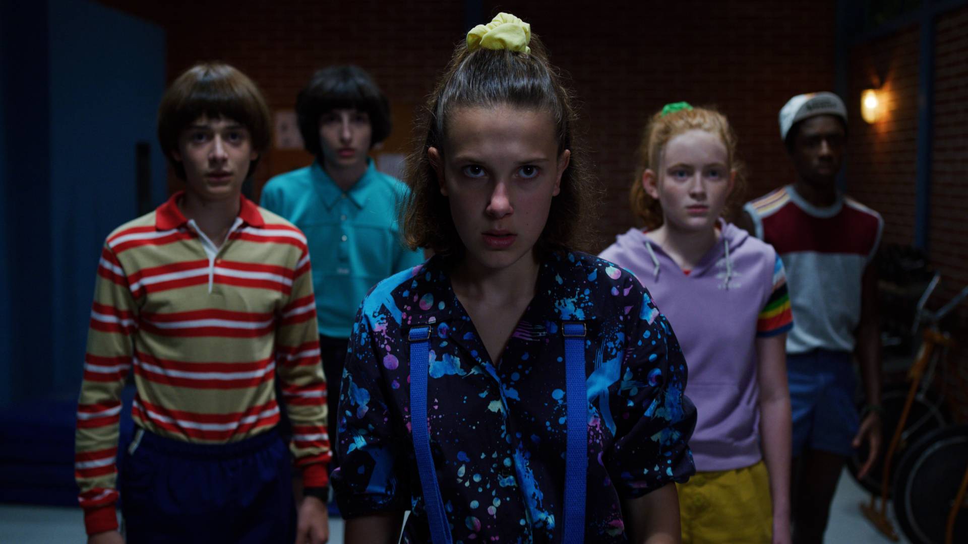 Noah Schnapp, Finn Wolfhard, Millie Bobby Brown, Sadie Sink, and Caleb McLaughlin in Stranger Things season 3 episode 4