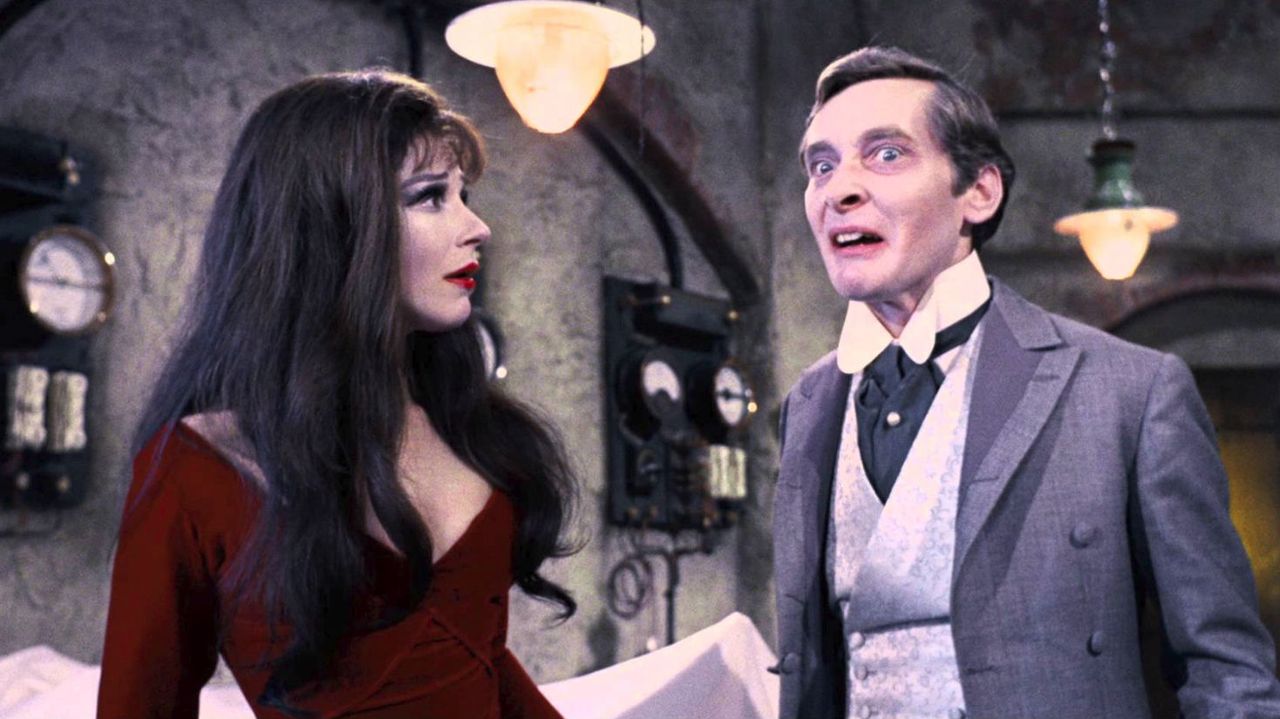 Fenella Fielding