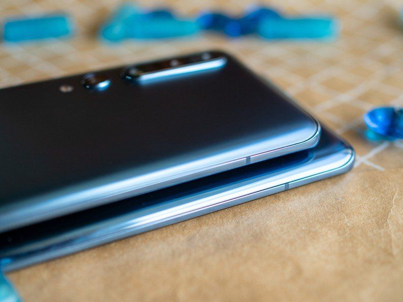 Xiaomi Mi 10 vs. Mi 10 Pro