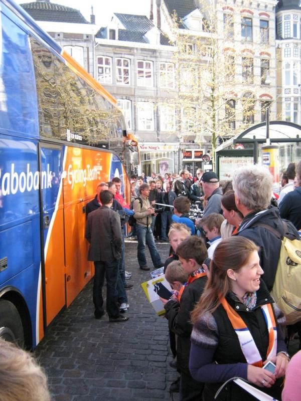 There was a huge crowd outside the Rabobank bus
