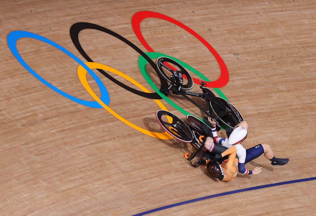 IZU JAPAN AUGUST 05 LR Laurine van Riessen of Team Netherlands and Katy Marchant of Team Great Britain fall during the Womens Keirin quarterfinals heat 1 of the track cycling on day thirteen of the Tokyo 2020 Olympic Games at Izu Velodrome on August 05 2021 in Izu Japan Photo by Justin SetterfieldGetty Images