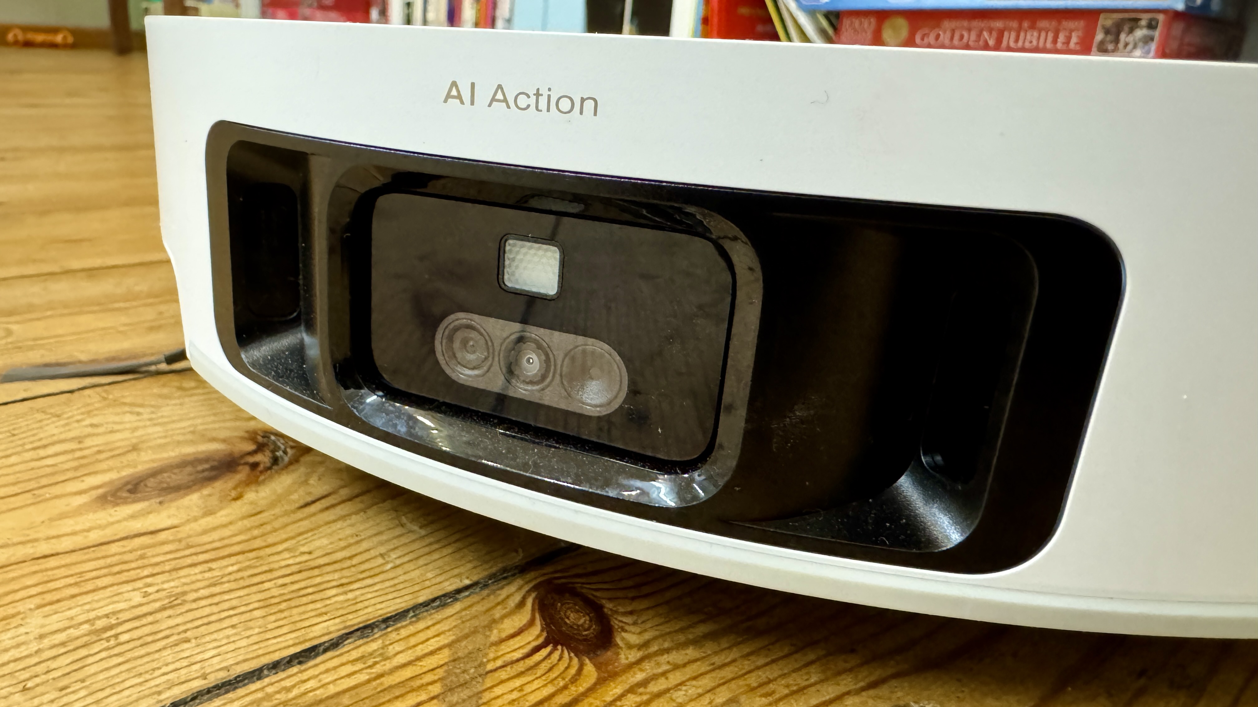 Close up of front camera on Dreame Matrix10 Ultra robot vacuum