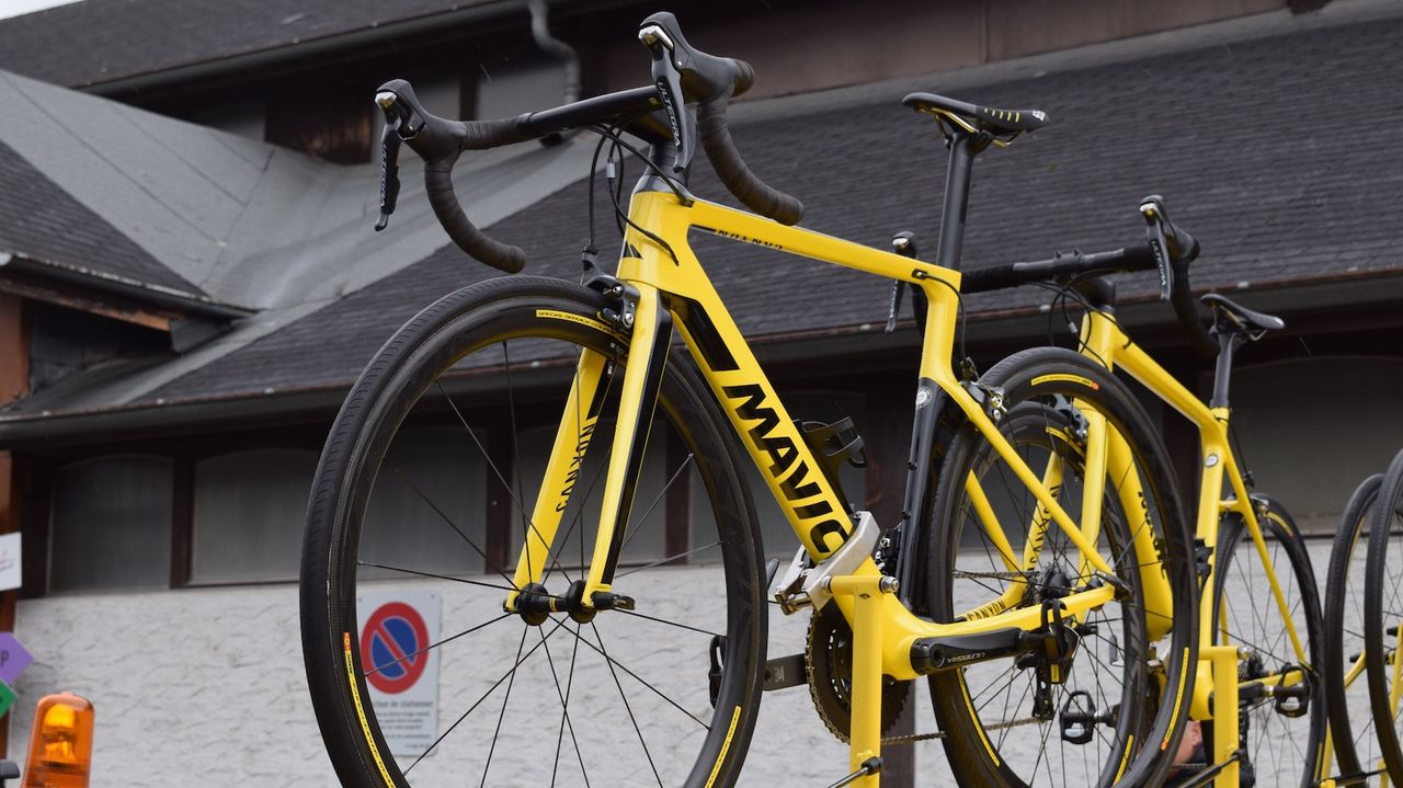 The Mavic neutral service vehicles had a Canyon Aeroad and Ultimate on offer