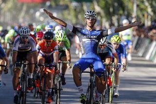 Fernando Gaviria wins Stage 2 of the 2016 Tour de San Luis
