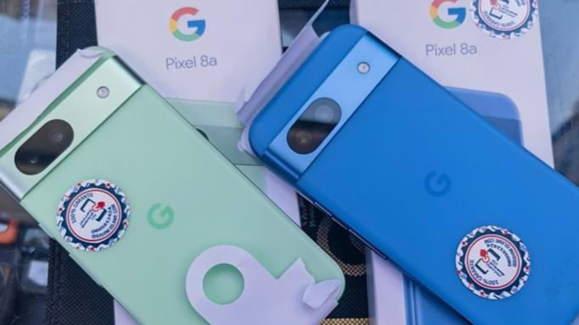 Pixel 8a in Mint and Bay color