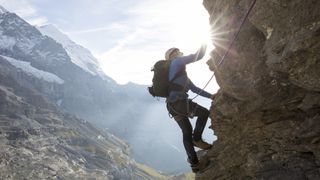 A guide to climbing ratings: trad climbing in the Alps
