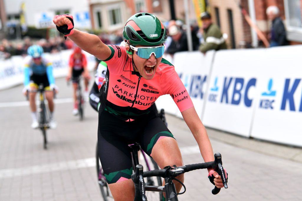 Sofie de Vuyst (Parkhotel Valkenburg) wins Brabantse Pijl