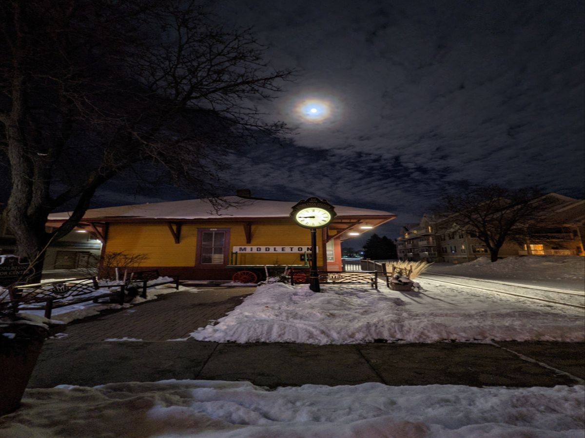 Pixel 4a 5G camera sample ultra-wide night mode