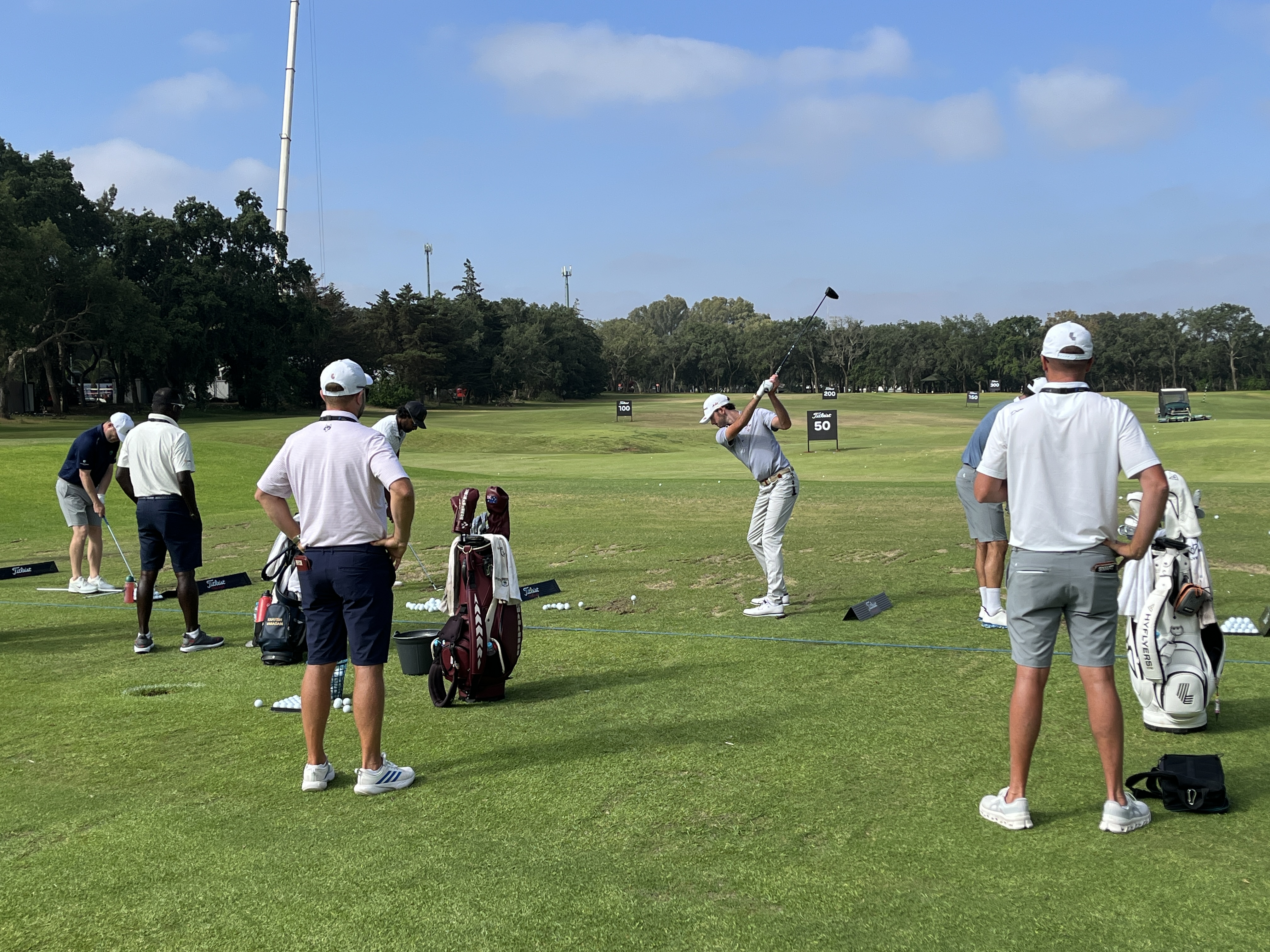 Elvis Smylie practising