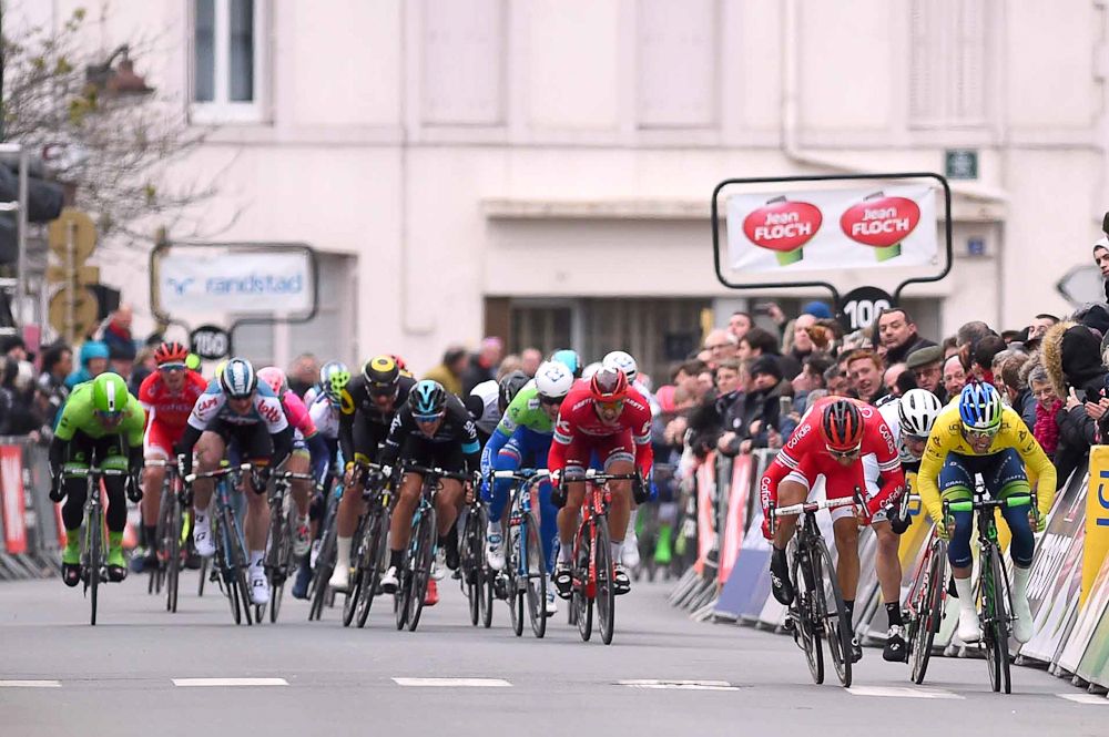 Nacer Bouhanni and Michael Matthews approach the line on equal terms during the stage 2 sprint at Paris-Nice.