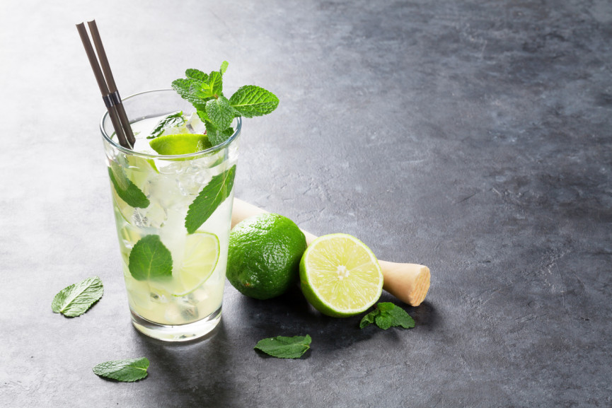 these-are-the-most-popular-cocktails-of-the-last-12-months-12-1556651039-GaJc-column-width-inline