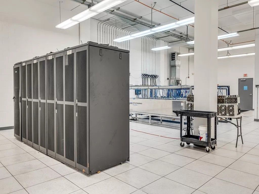 Data center house on Zillow