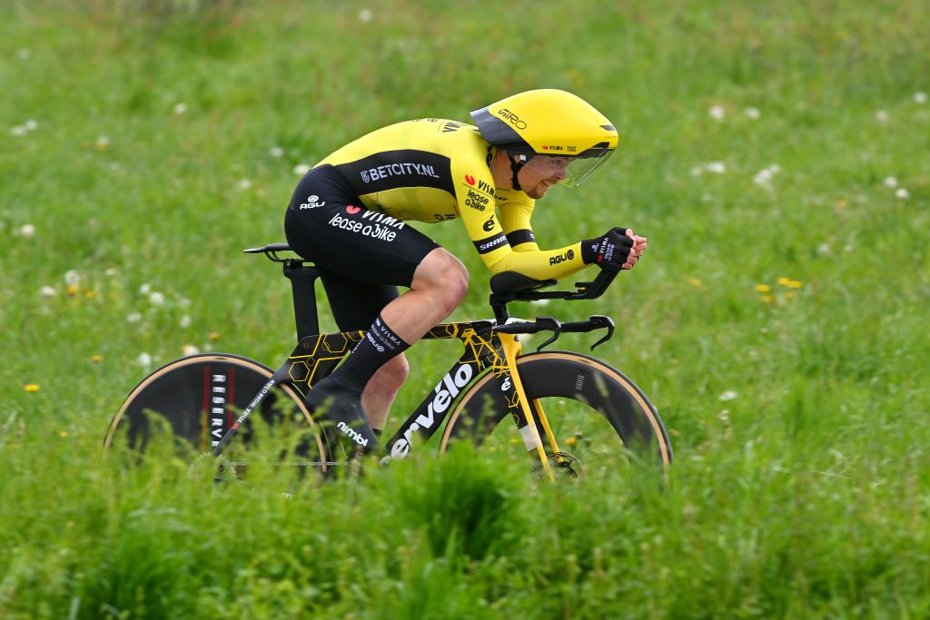ORON SWITZERLAND APRIL 26 Jan Tratnik of Slovenia and Team Visma Lease a Bike sprints during the 77th Tour De Romandie 2024 Stage 3 a 155km individual time trial from Oron to Oron UCIWT on April 26 2024 in Oron Switzerland Photo by Luc ClaessenGetty Images