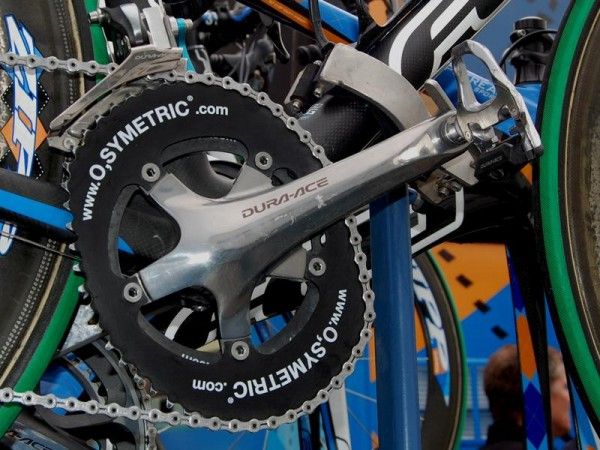 Wiggins was also running O.symetric chainrings on both his primary and spare bike.
