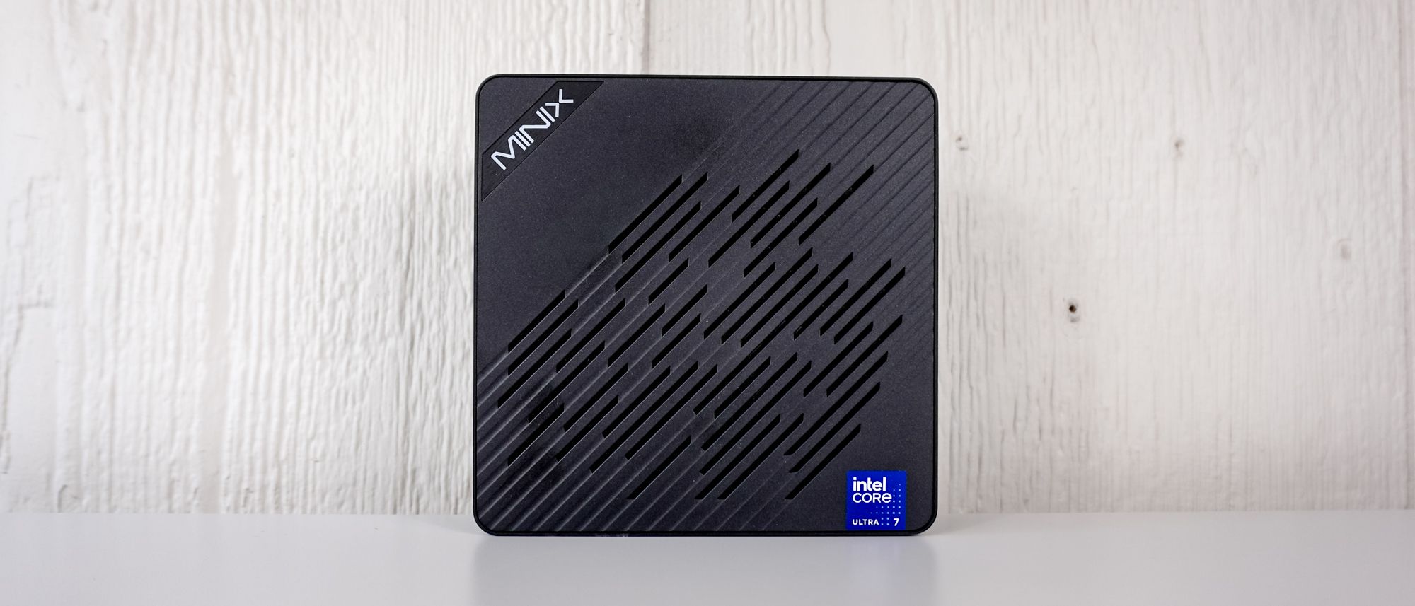 Minix Elite EU715-AI review: Silent and compact but a pri...
