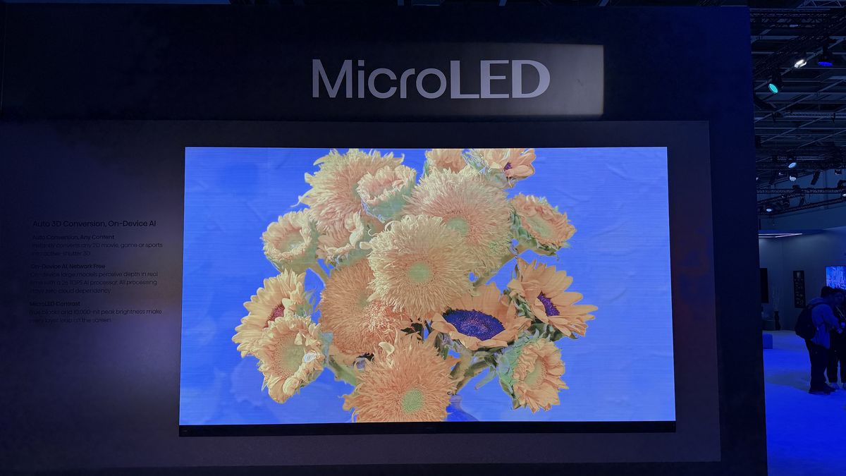 I just saw Hisense’s world-first 3D micro-LED TV, and it looks incredible — this could finally solve 3D TV’s biggest problem