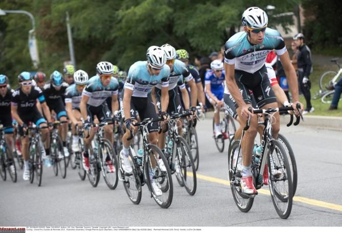 Stijn Vandenbergh gets out of the saddle