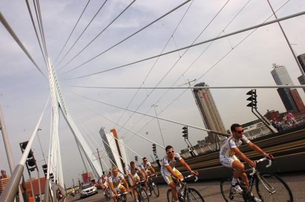 HTC-Colombia crossing the Erasmus Bridge