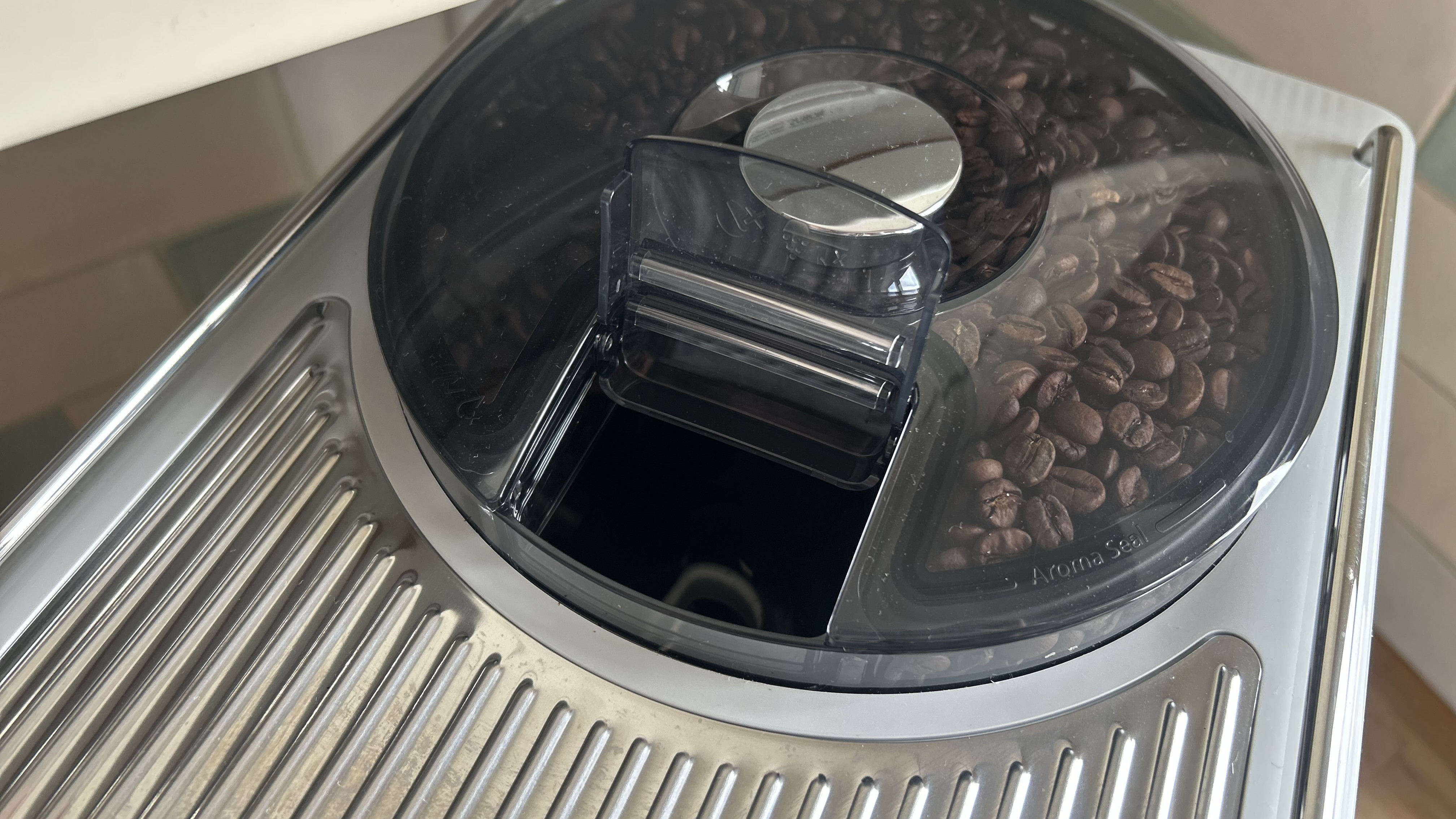 Philips Caf&amp;eacute; Aromis Series 8000