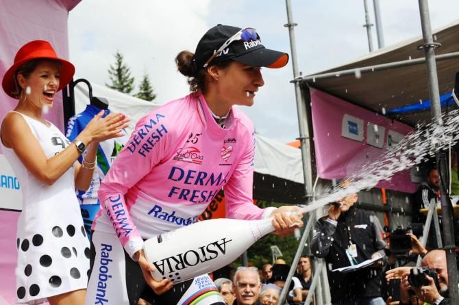 Marinne Vos (Rabo Liv) enjoying a champagne moment