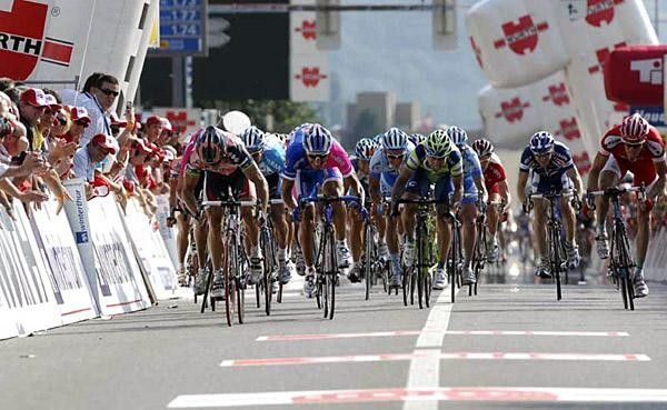 McEwen and Benatti battle in the stage five sprint
