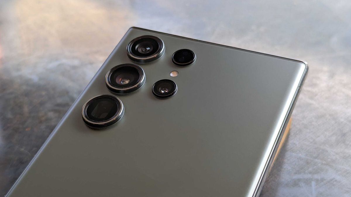 Samsung's Galaxy S24 Ultra May Get 5X Zoom Camera Upgrade