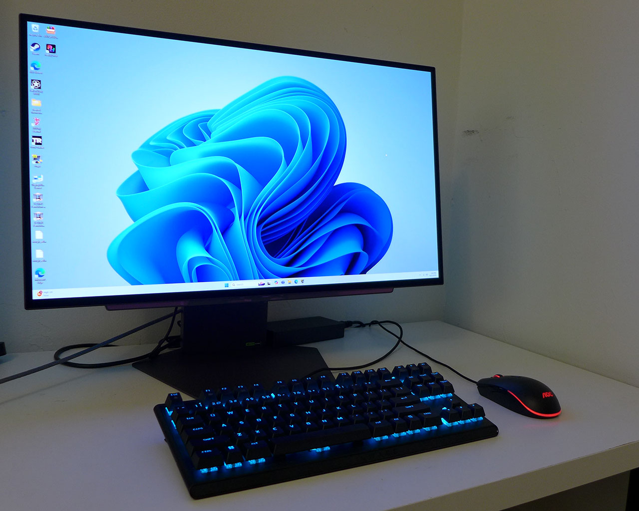LG 27GX790A
